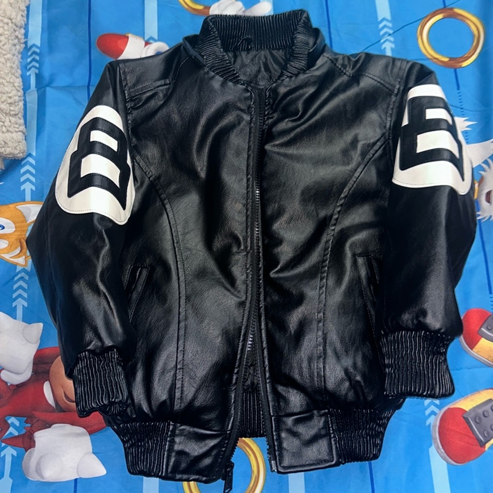 Kids 8 ball coat size 6/L